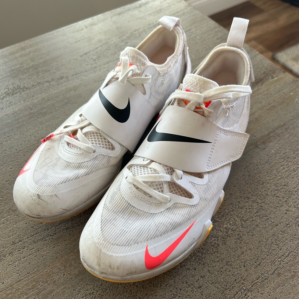 Nike women’s track and field spikes 6.5